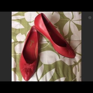 DONATED Cute Red Flats